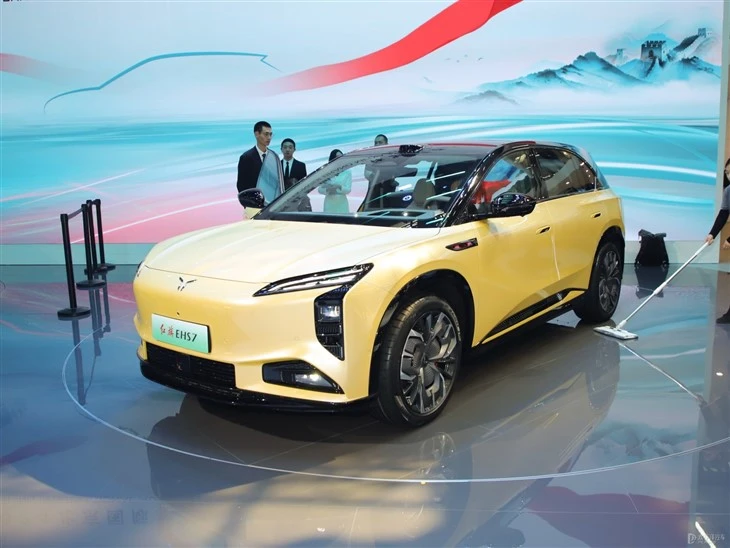 Hongqi EHS7 Electric SUV 