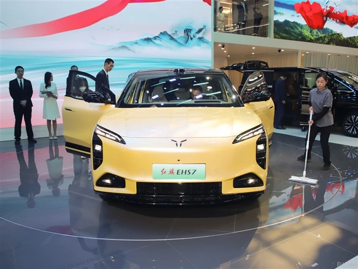 Hongqi EHS7 Electric SUV