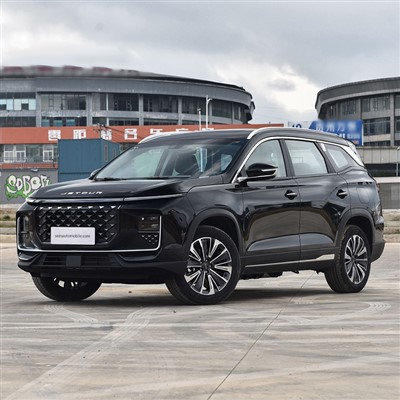 Septynių vietų įkraunamas hibridinis visureigis Jetour Shanhai L9